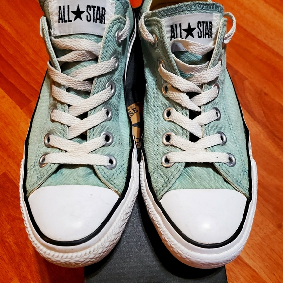 carolina blue converse